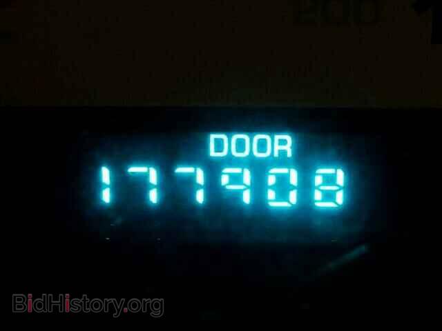 2000 DODGE NEON - VIN: 1B3ES46C4YD802050 - Фото 8