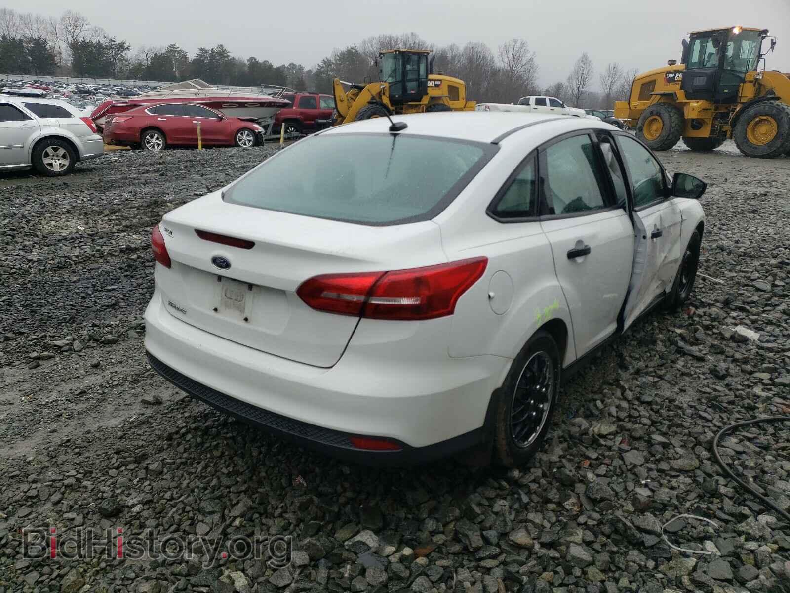 2017 FORD FOCUS - VIN: 1FADP3E27HL227601 - Photo 4