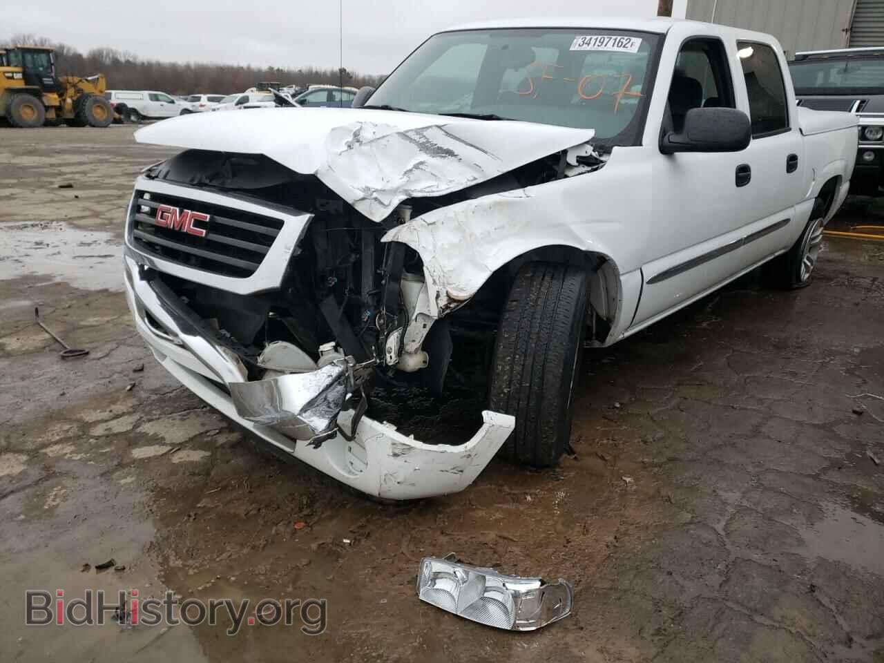 2007 GMC SIERRA - VIN: 2GTEC13V971168180 - Фото 2