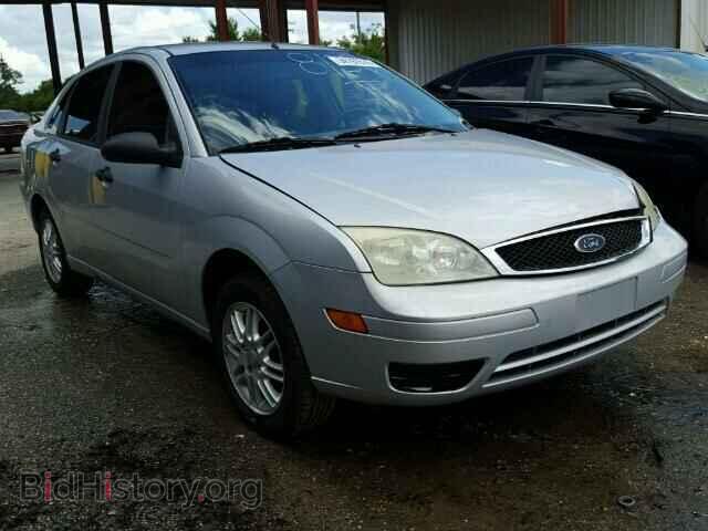 Photo 1FAFP34N05W111669 - FORD FOCUS 2005