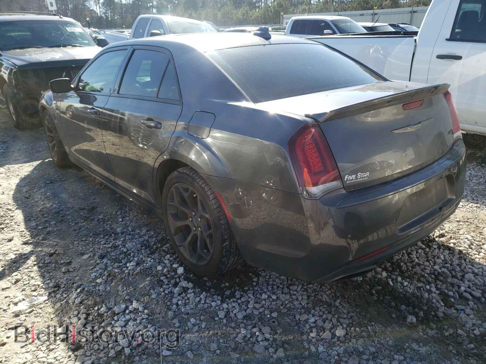 2017 CHRYSLER 300 - VIN: 2C3CCABTXHH653593 - Фото 3