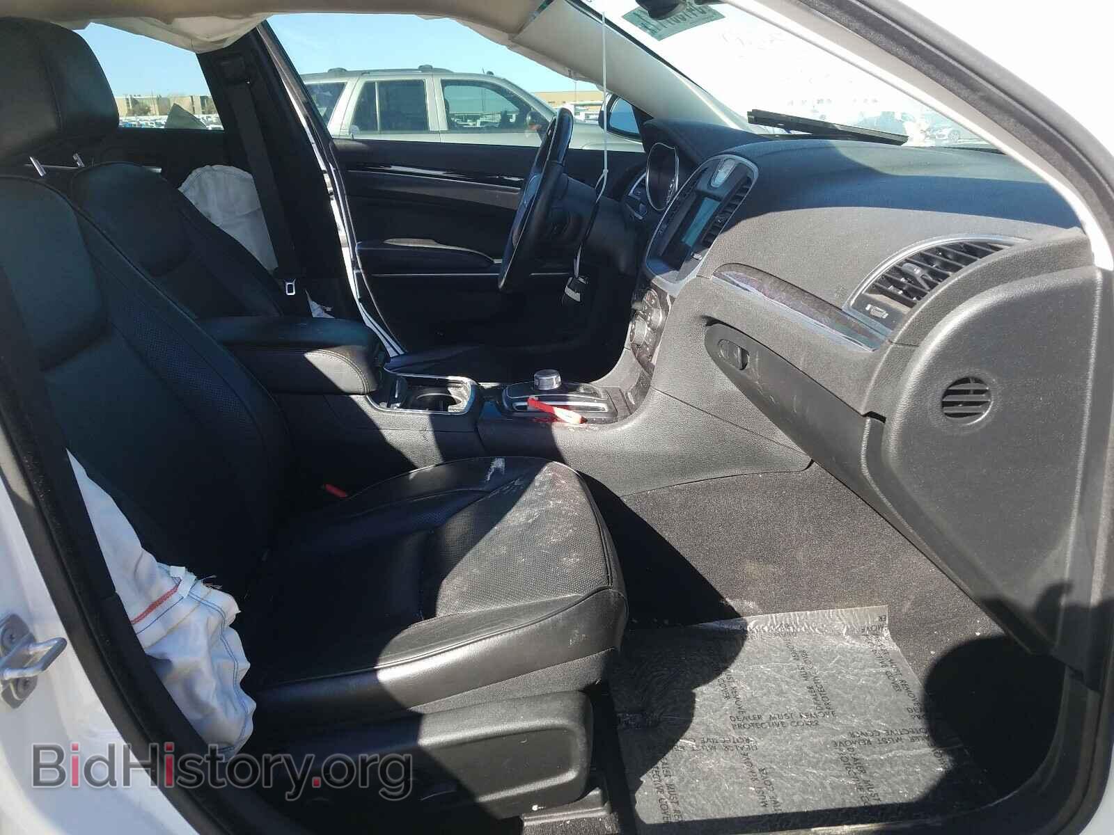 2019 CHRYSLER 300 - VIN: 2C3CCAEG7KH619682 - Фото 5