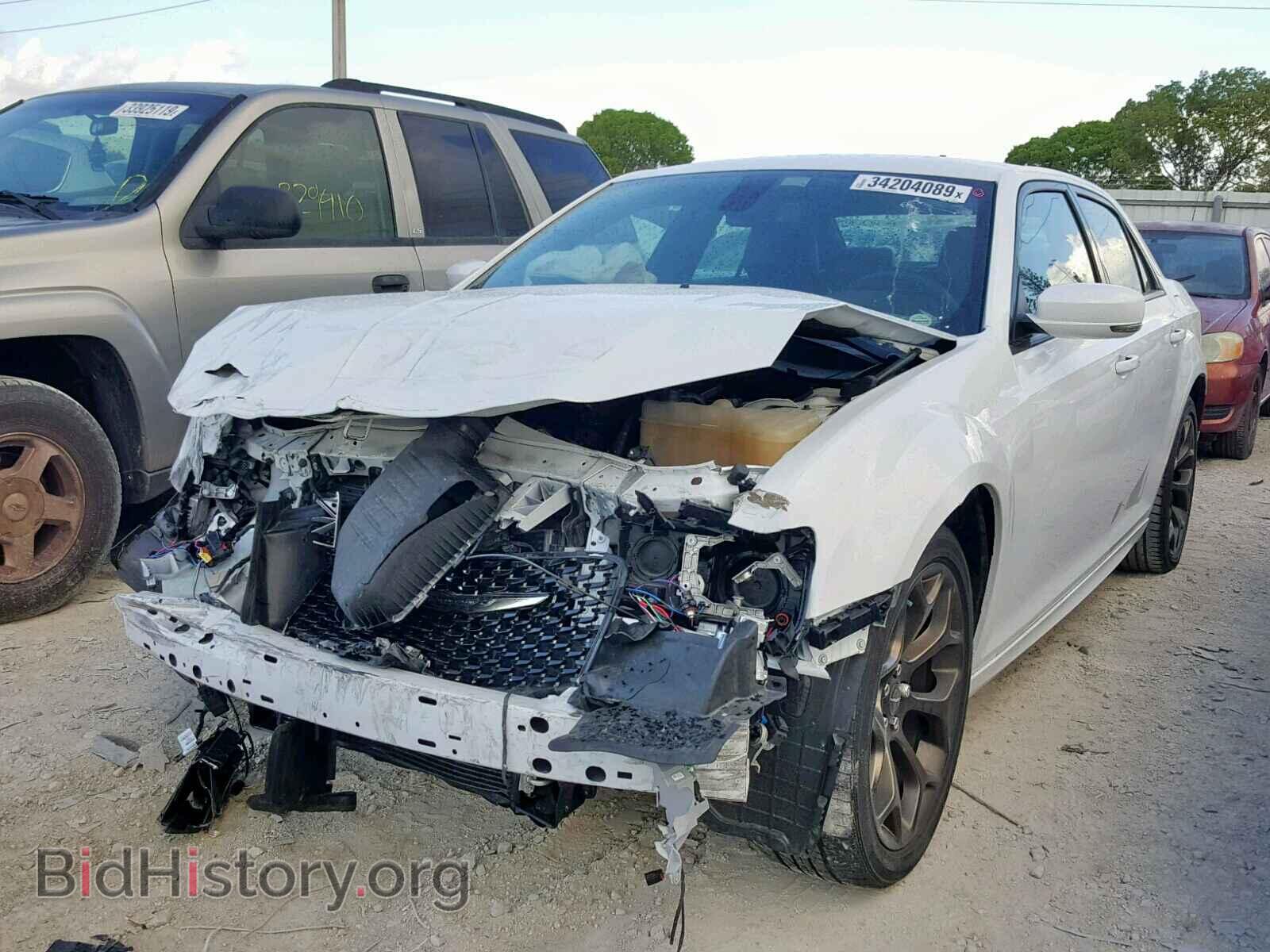 2017 CHRYSLER 300 - VIN: 2C3CCABG0HH506573 - Фото 2