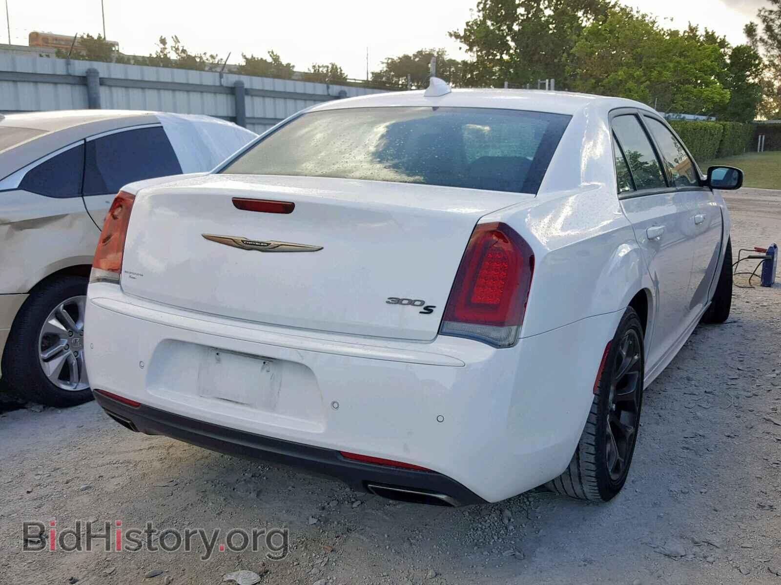 2017 CHRYSLER 300 - VIN: 2C3CCABG0HH506573 - Фото 4