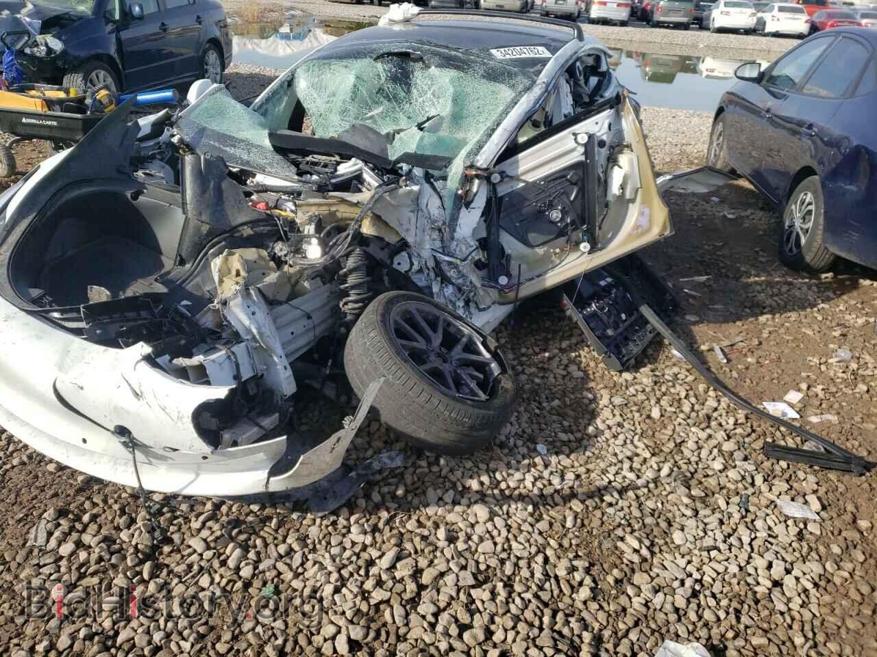 2019 TESLA MODEL 3 - VIN: 5YJ3E1EBXKF387935 - Photo 2