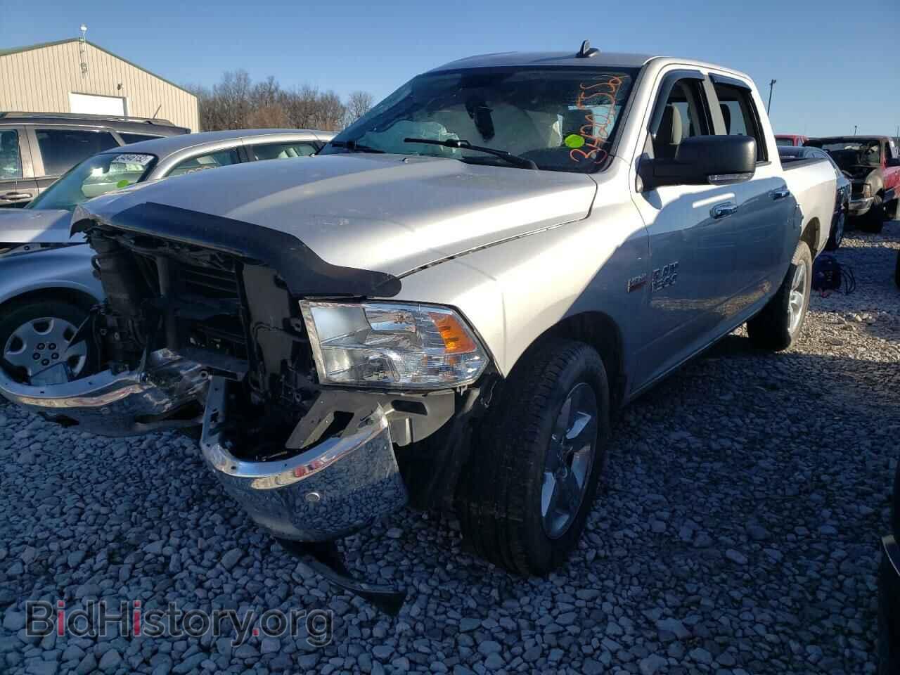 2017 RAM 1500 - VIN: 3C6RR7LT5HG640778 - Фото 2