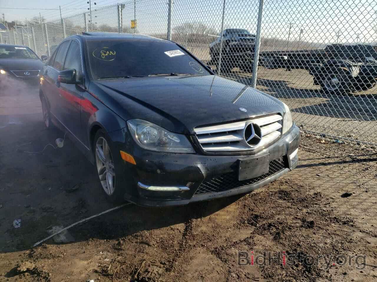 Photo WDDGF4HB5DR241246 - MERCEDES-BENZ C-CLASS 2013