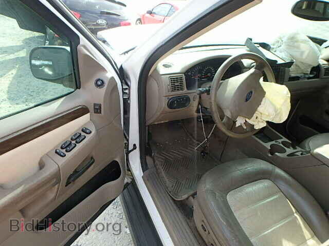 2005 FORD EXPLORER - VIN: 1FMZU64W15ZA02867 - Photo 9