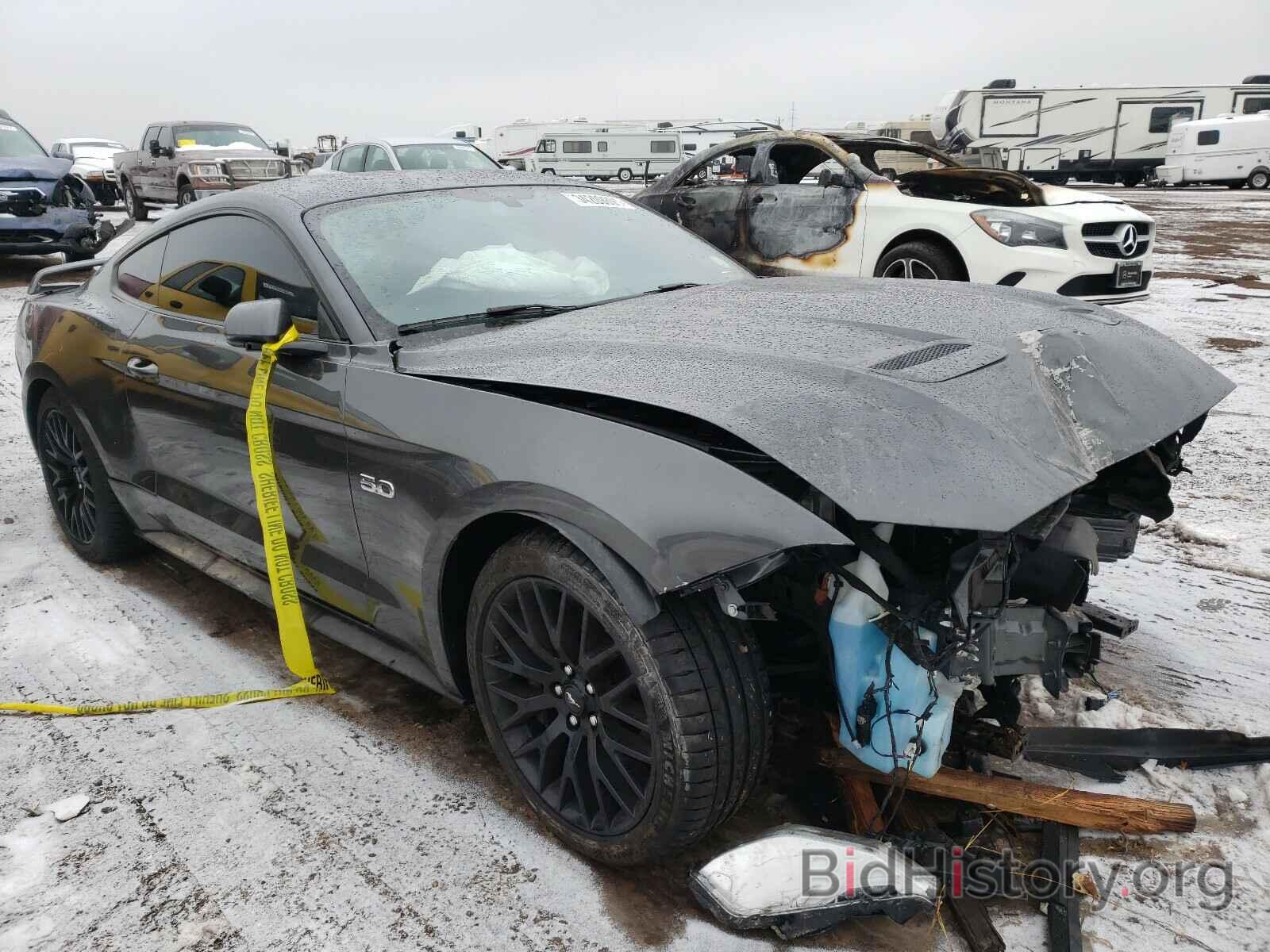 Photo 1FA6P8CF2L5118262 - FORD MUSTANG 2020