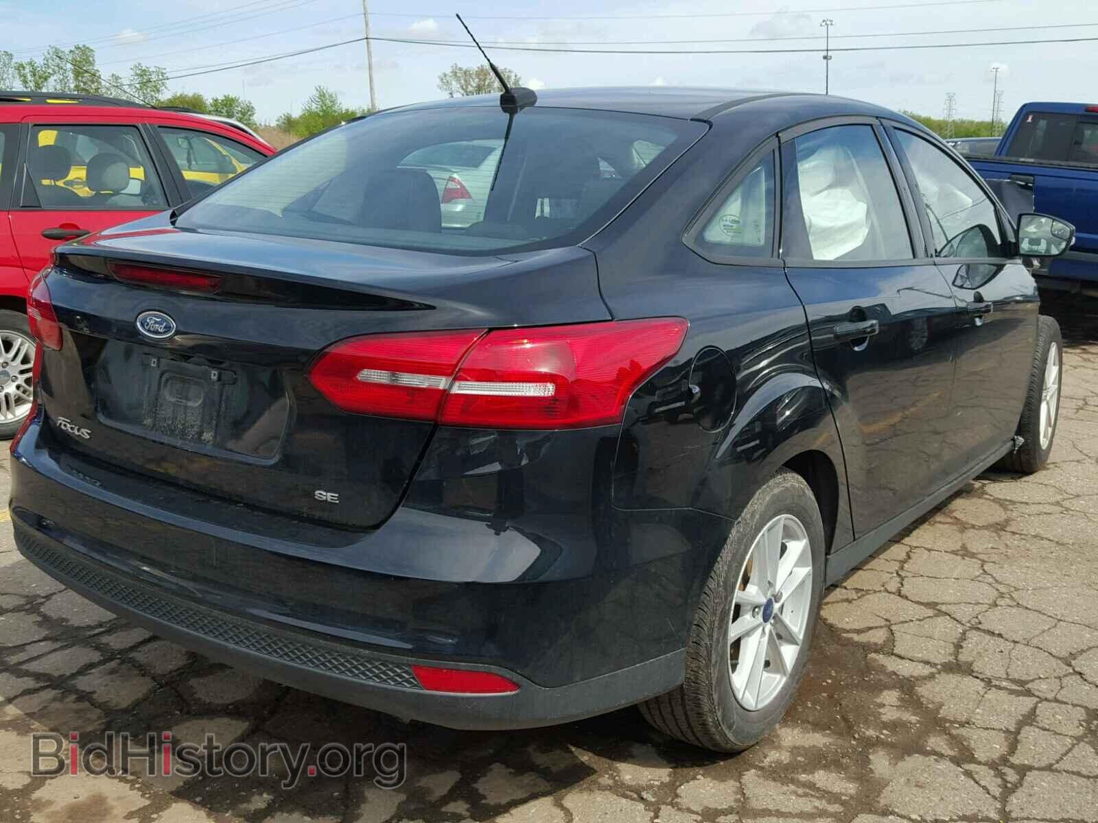 2017 FORD FOCUS - VIN: 1FADP3F2XHL283515 - Фото 4
