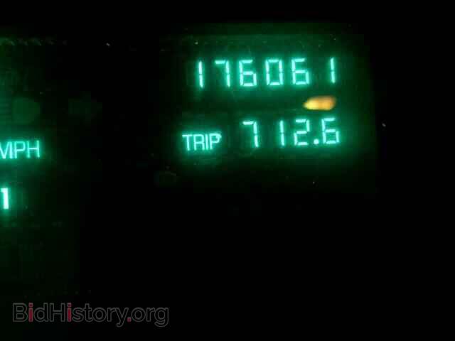 1995 CADILLAC DEVILLE - VIN: 1G6KF52Y2SU241340 - Фото 8