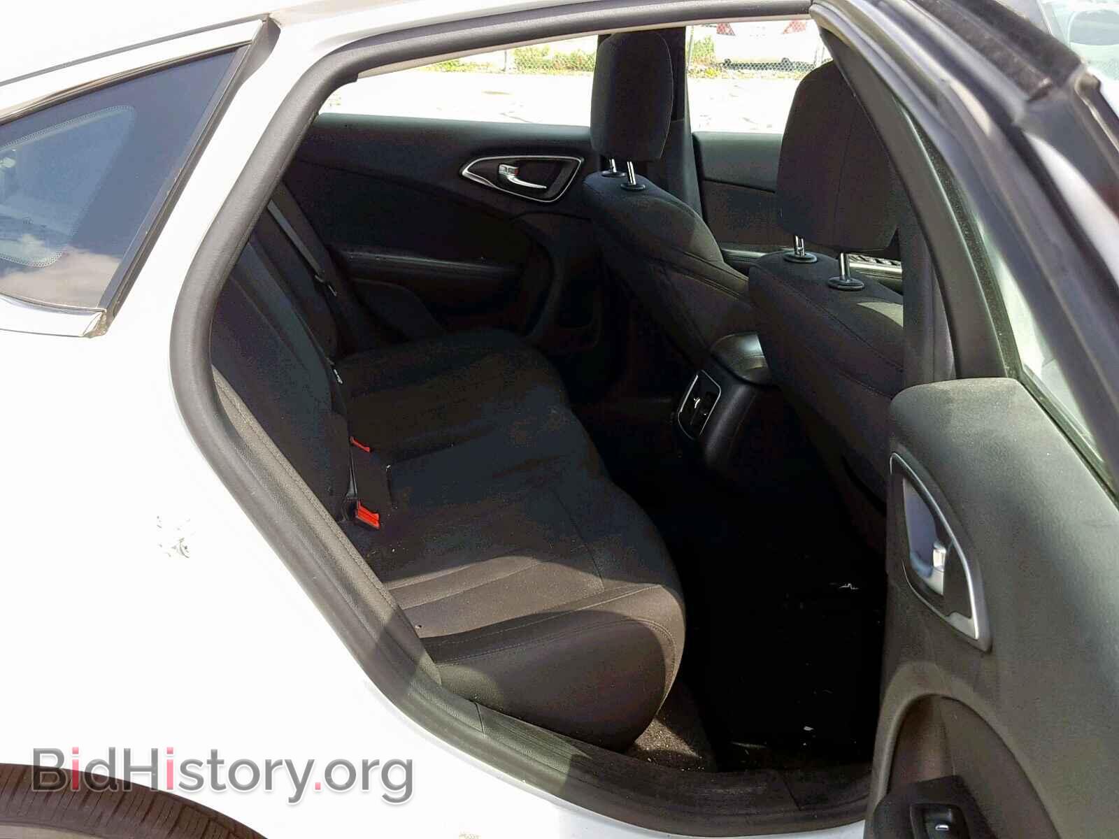 2016 CHRYSLER 200 - VIN: 1C3CCCAB9GN133587 - Photo 6