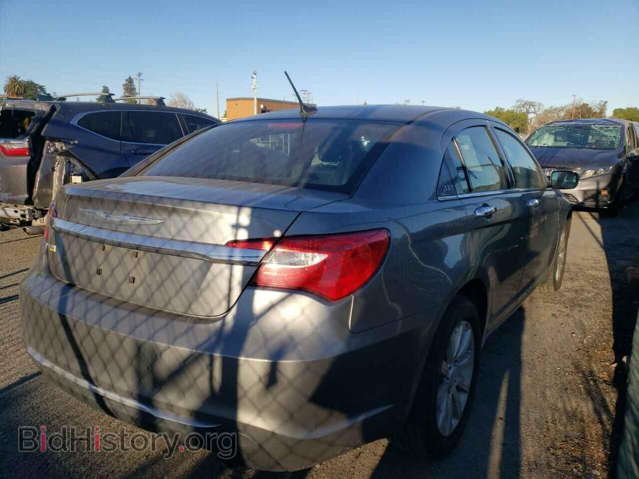 2013 CHRYSLER 200 - VIN: 1C3CCBCG4DN527562 - Фото 4
