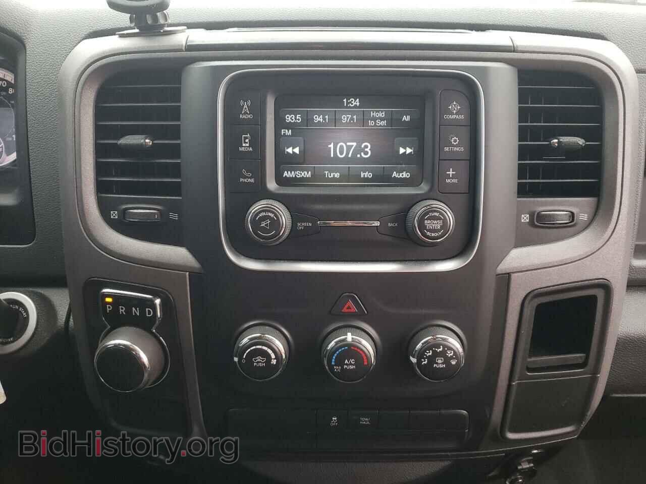 2018 RAM 1500 - VIN: 1C6RR6KG1JS299974 - Фото 9