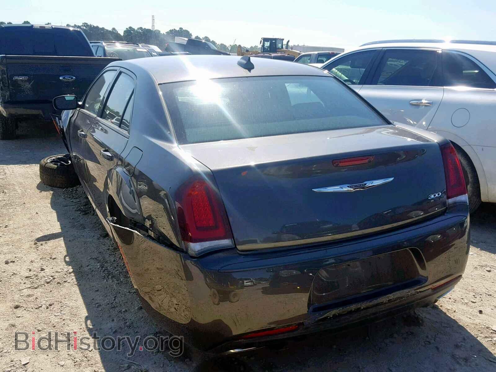 2019 CHRYSLER 300 - VIN: 2C3CCABG4KH516708 - Photo 3