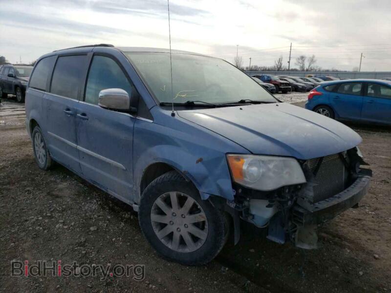 2011 Chrysler MINIVAN Town & COU (VIN 2A4RR8DG5BR722098) — photo 1 of 10, Copart, damage: biohazard/chemical