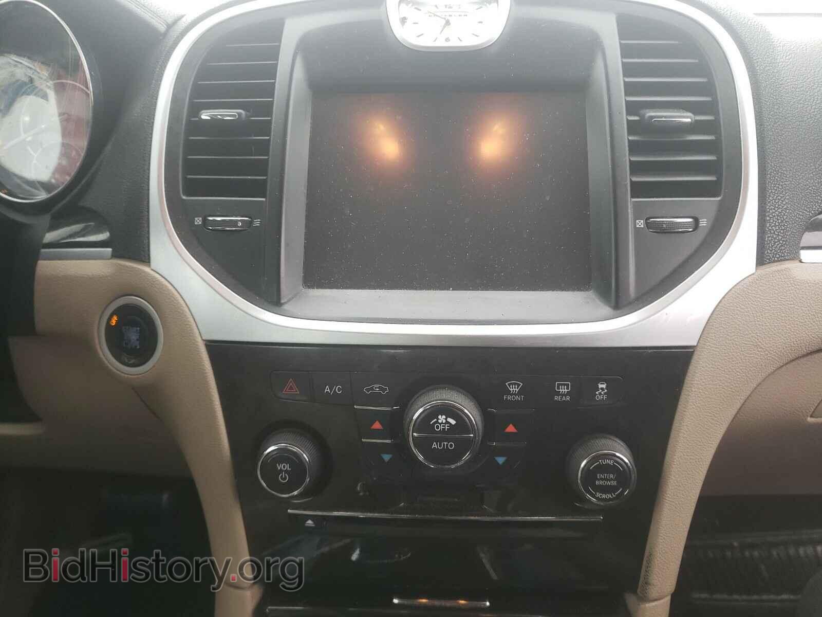 2012 CHRYSLER 300 - VIN: 2C3CCACG3CH252834 - Фото 9