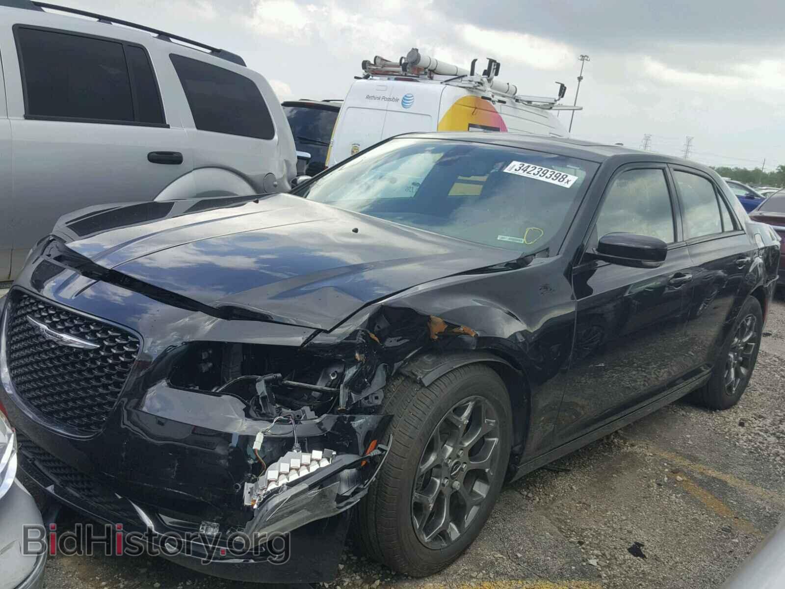 2017 CHRYSLER 300 - VIN: 2C3CCAGGXHH648163 - Фото 2