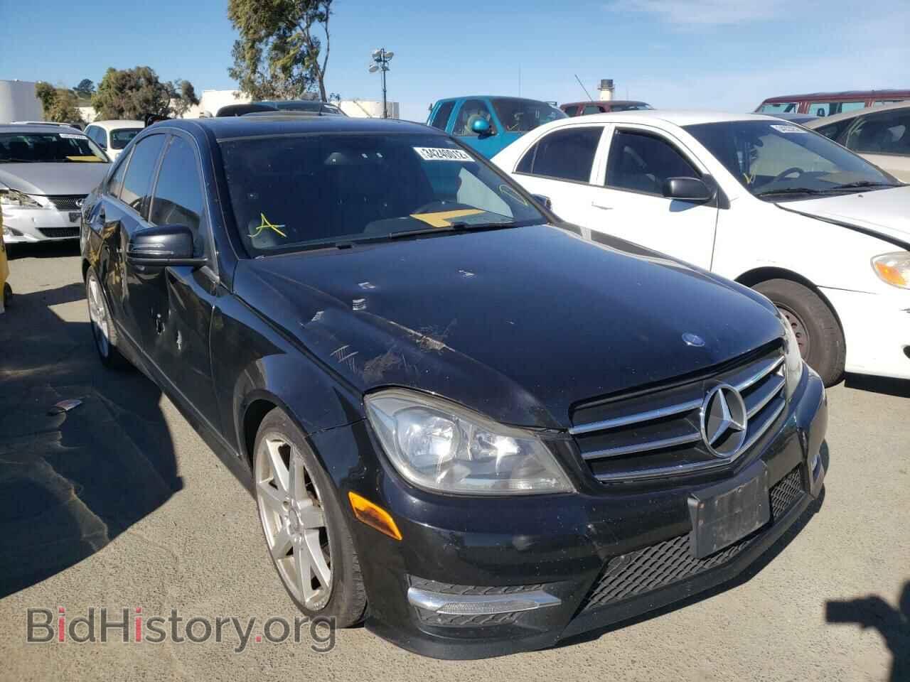 Photo WDDGF4HB2EA961426 - MERCEDES-BENZ C-CLASS 2014