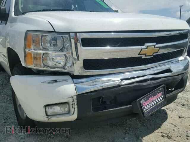 2011 CHEVROLET SILVERADO - VIN: 1GCRCSE04BZ220596 - Фото 9