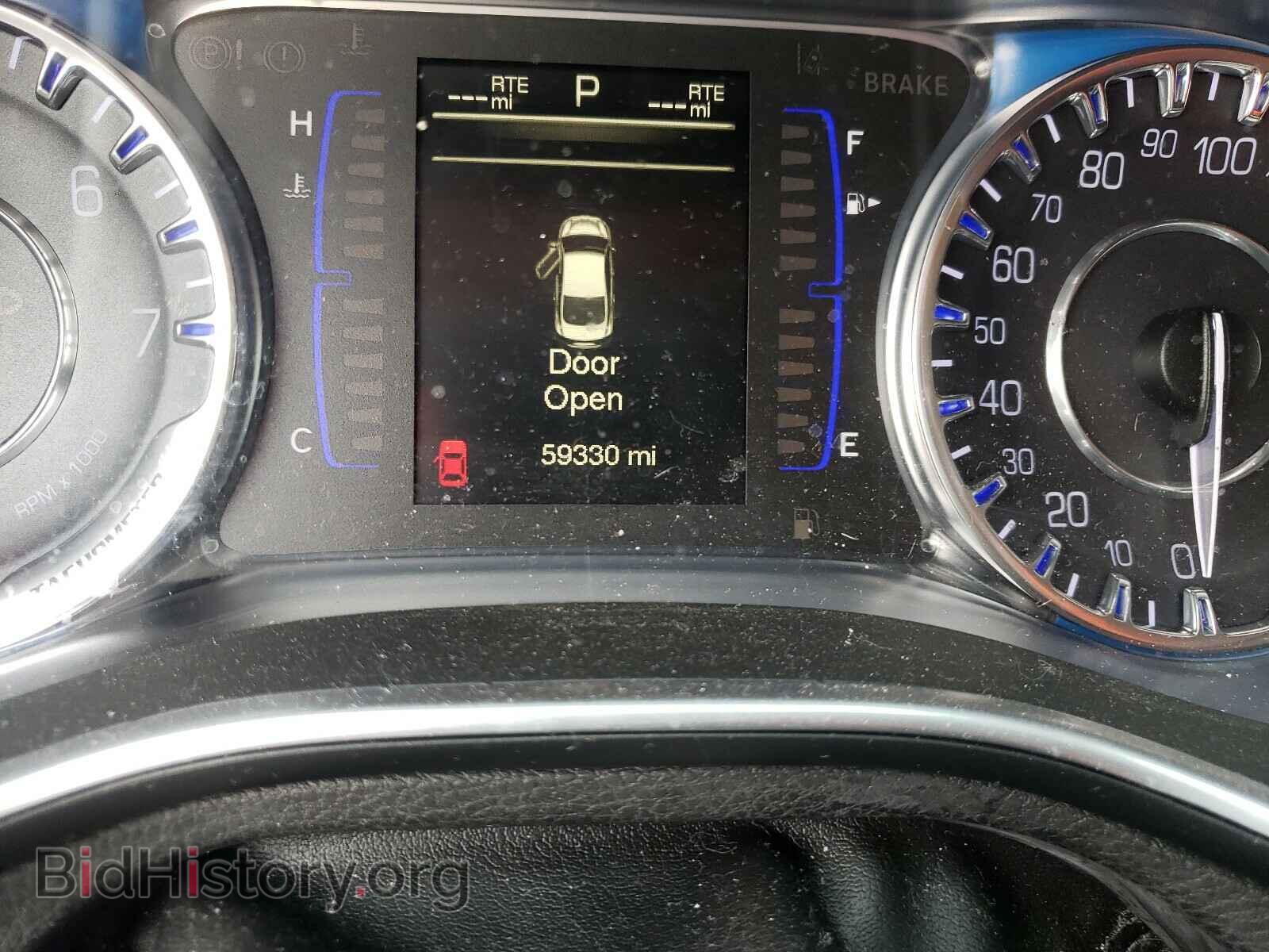 2016 CHRYSLER 200 - VIN: 1C3CCCFB9GN182555 - Фото 8