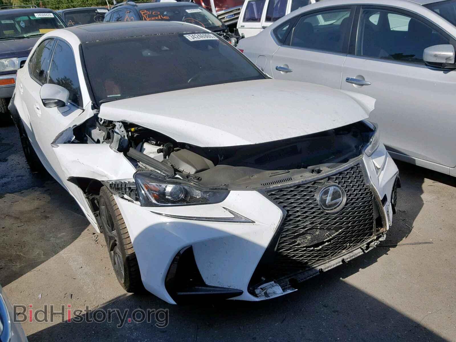 Photo JTHBA1D26H5038949 - LEXUS IS 2017