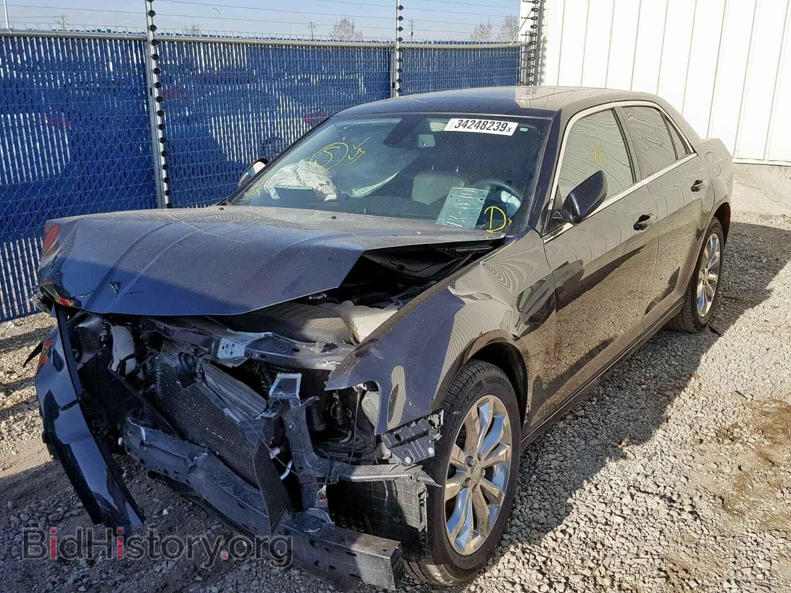 2017 CHRYSLER 300 - VIN: 2C3CCARG9HH616432 - Фото 2