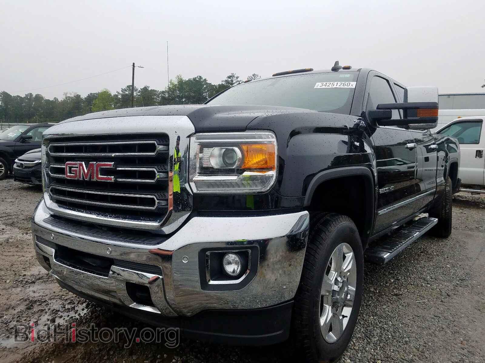 2018 GMC SIERRA - VIN: 1GT12TEG4JF197050 - Фото 2