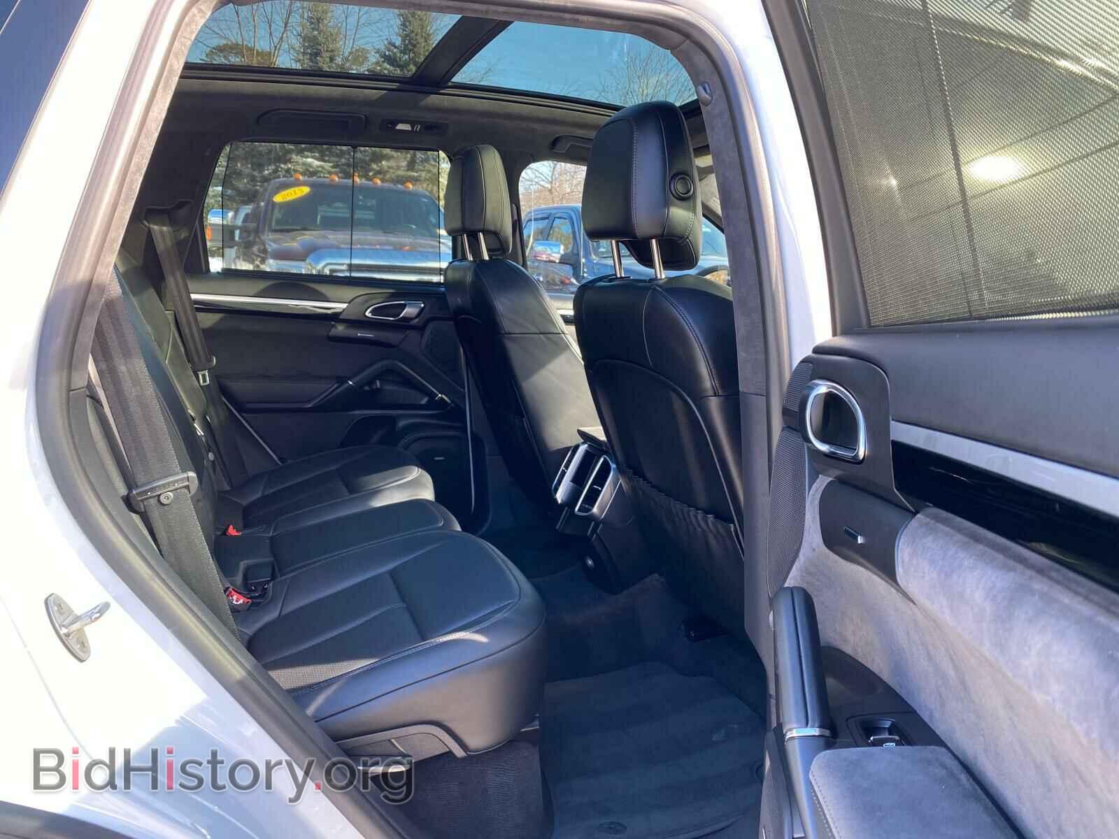 2014 PORSCHE CAYENNE - VIN: WP1AD2A25ELA73406 - Фото 6