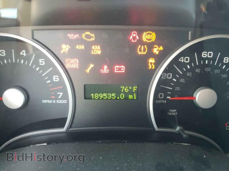 2006 Ford EXPLORER (VIN 1FMEU72E56UA90061) — photo 8 of 10
