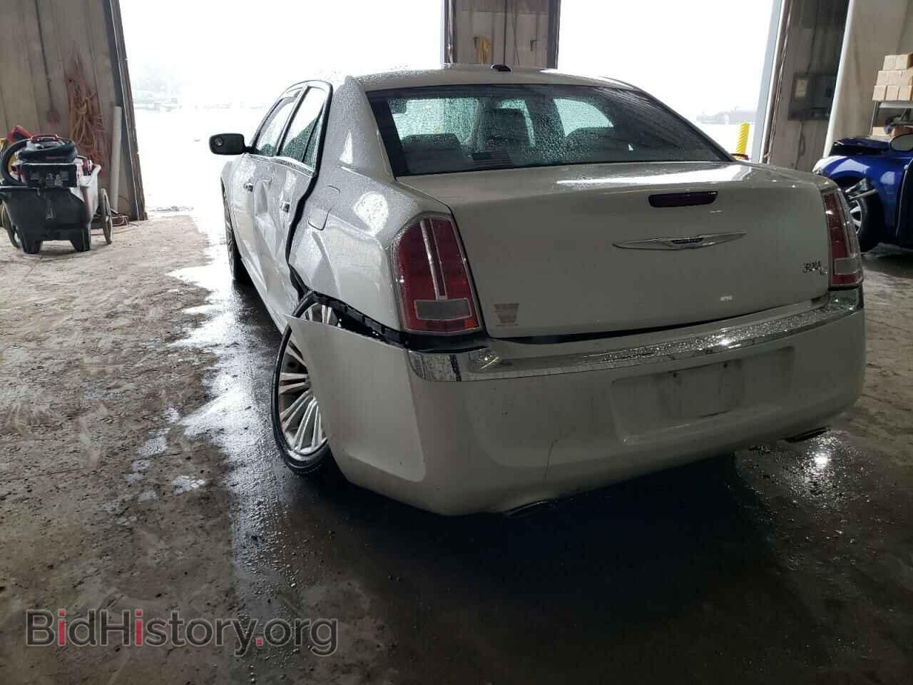 2011 CHRYSLER 300 - VIN: 2C3CA6CT4BH528940 - Фото 3