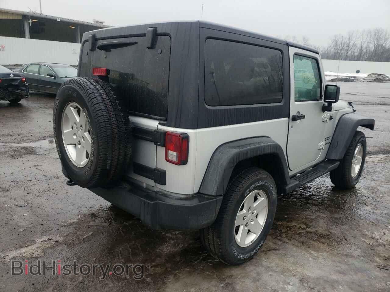 2011 JEEP WRANGLER - VIN: 1J4AA2D10BL596092 - Фото 4