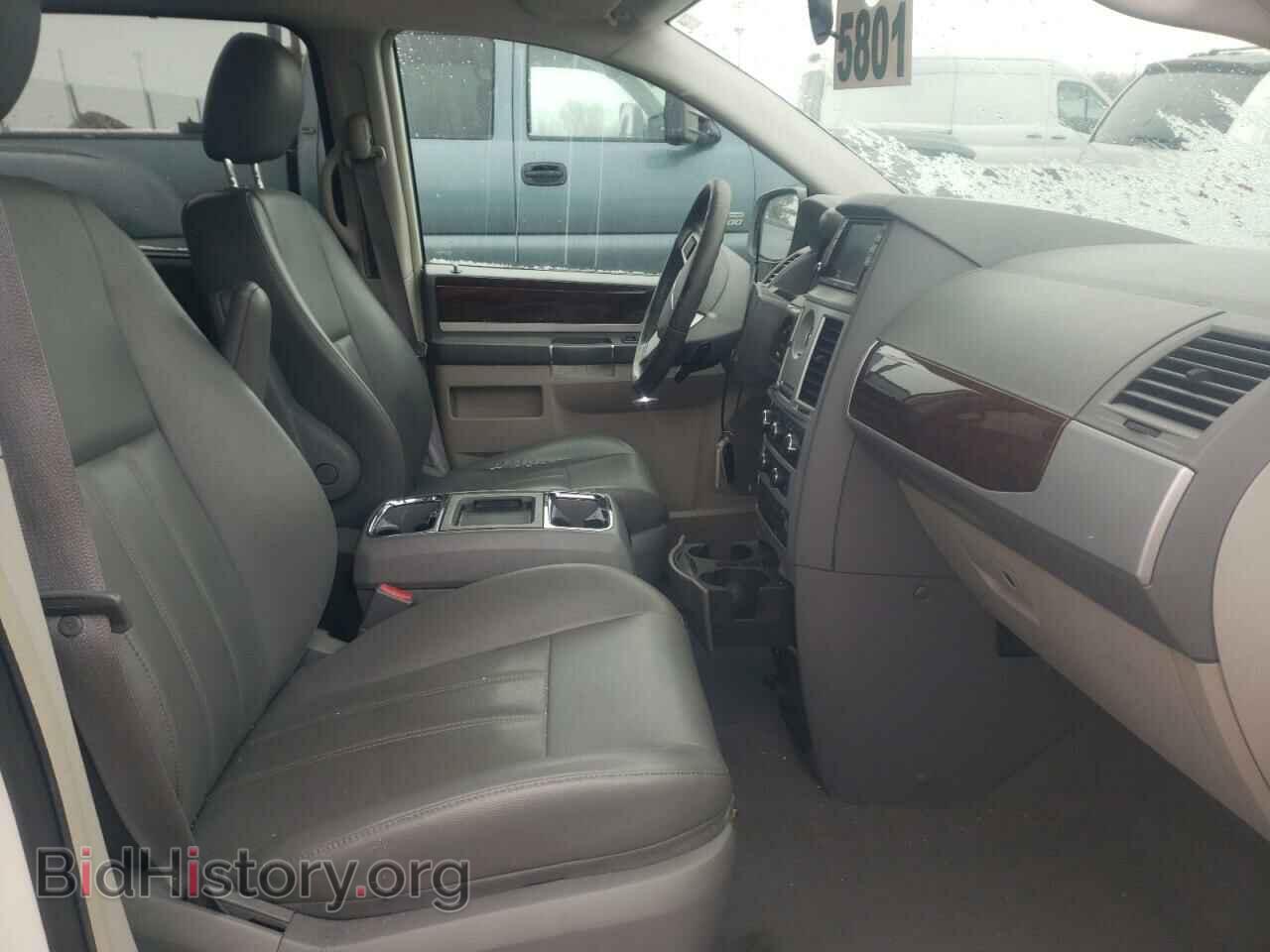 2010 CHRYSLER MINIVAN - VIN: 2A4RR5D11AR109629 - Фото 5