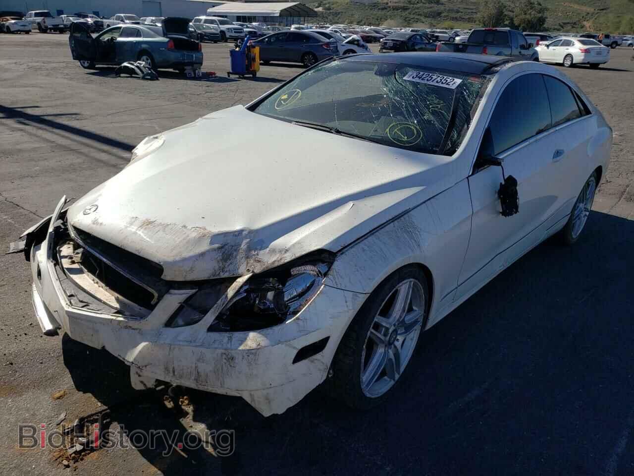 2013 MERCEDES-BENZ E-CLASS - VIN: WDDKJ5KB2DF190300 - Фото 2