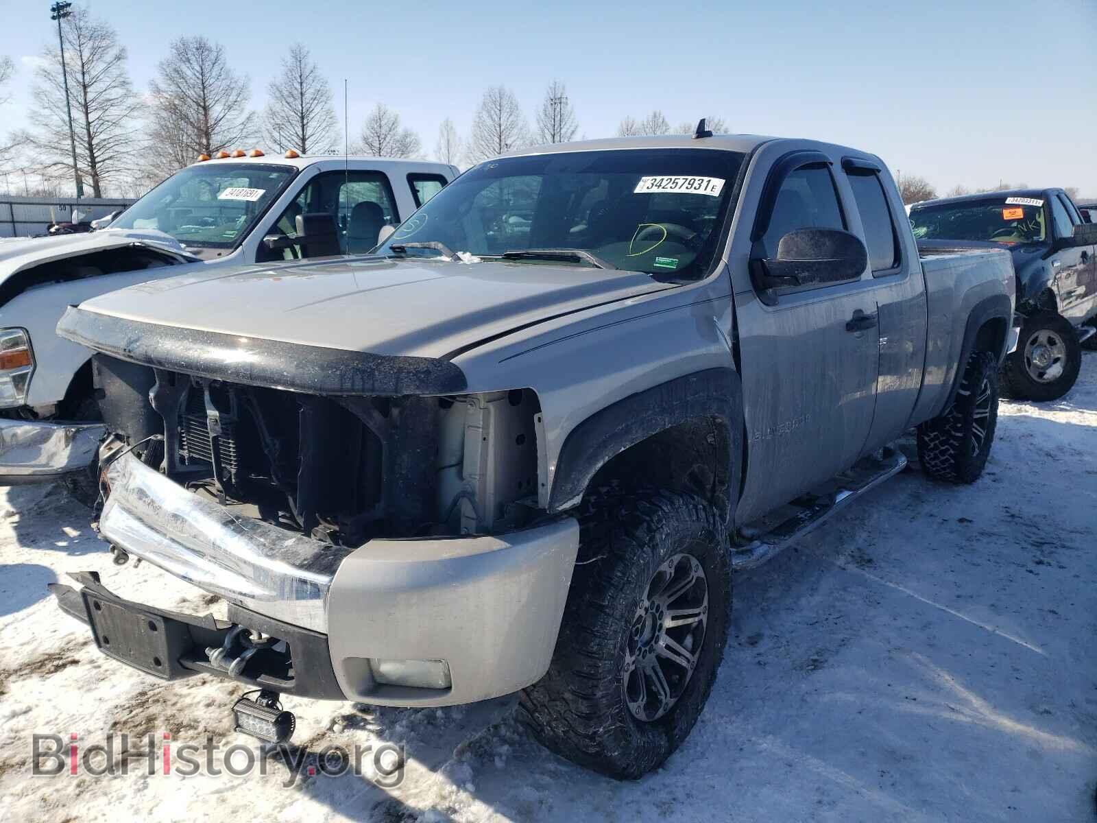 2008 CHEVROLET SILVERADO - VIN: 1GCEK19008Z243064 - Фото 2