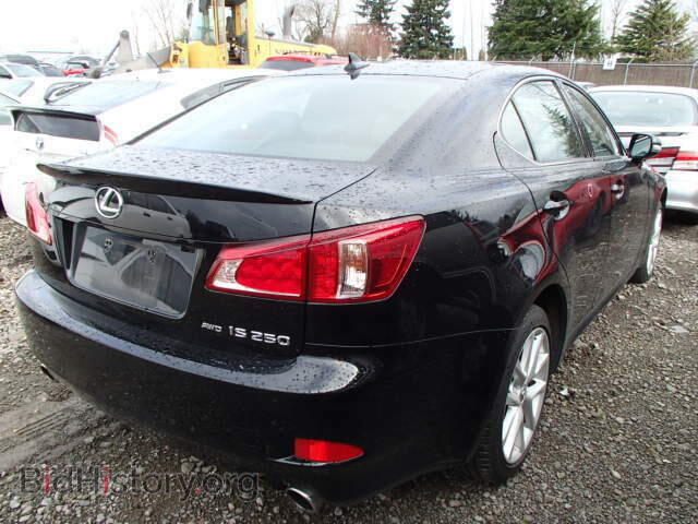 2011 LEXUS IS250 - VIN: JTHCF5C21B5050402 - Фото 4