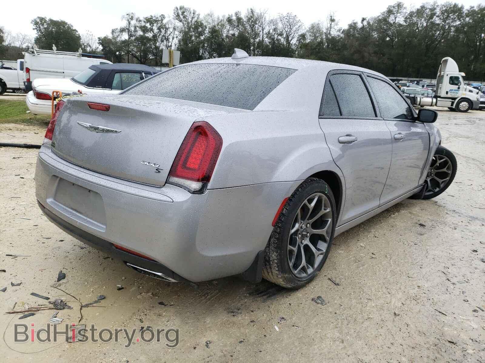 2017 CHRYSLER 300 - VIN: 2C3CCABG9HH664958 - Фото 4