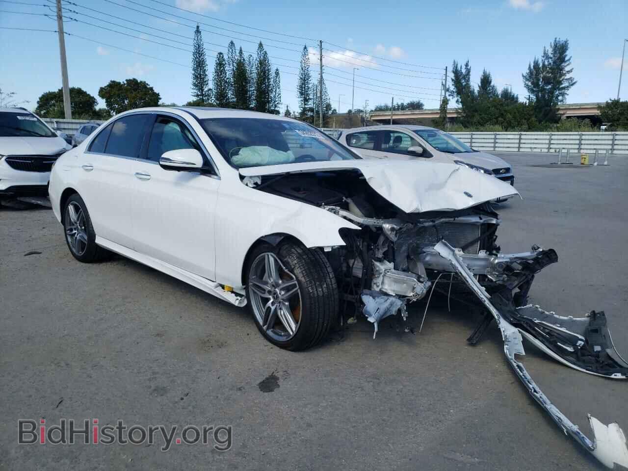 Photo WDDZF4JB7KA548416 - MERCEDES-BENZ E-CLASS 2019