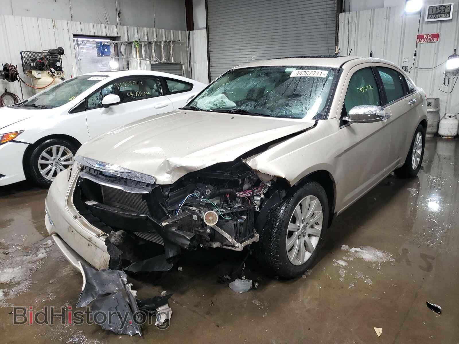 2014 CHRYSLER 200 - VIN: 1C3CCBCG4EN185550 - Photo 2