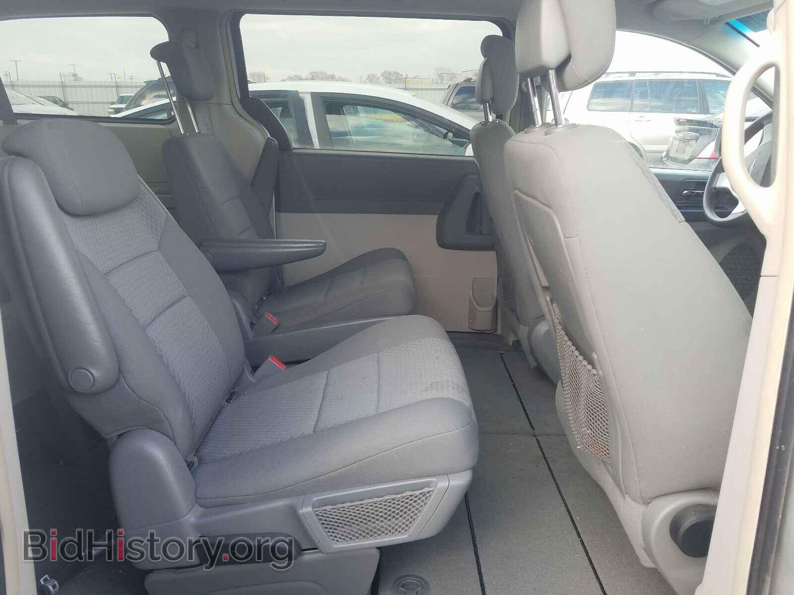 2010 CHRYSLER MINIVAN - VIN: 2A4RR2D10AR391583 - Фото 6