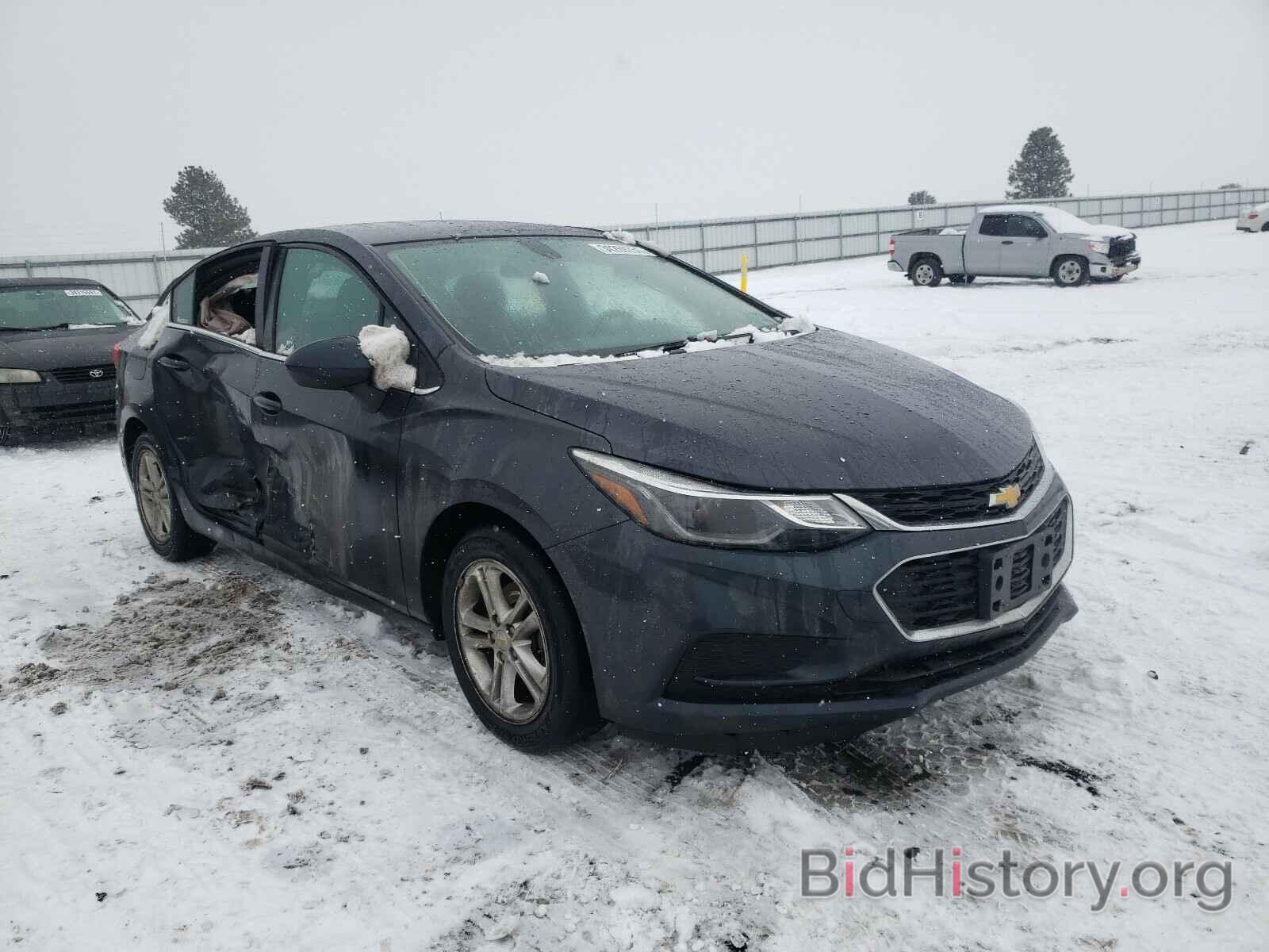 Photo 1G1BE5SM9J7106892 - CHEVROLET CRUZE 2018