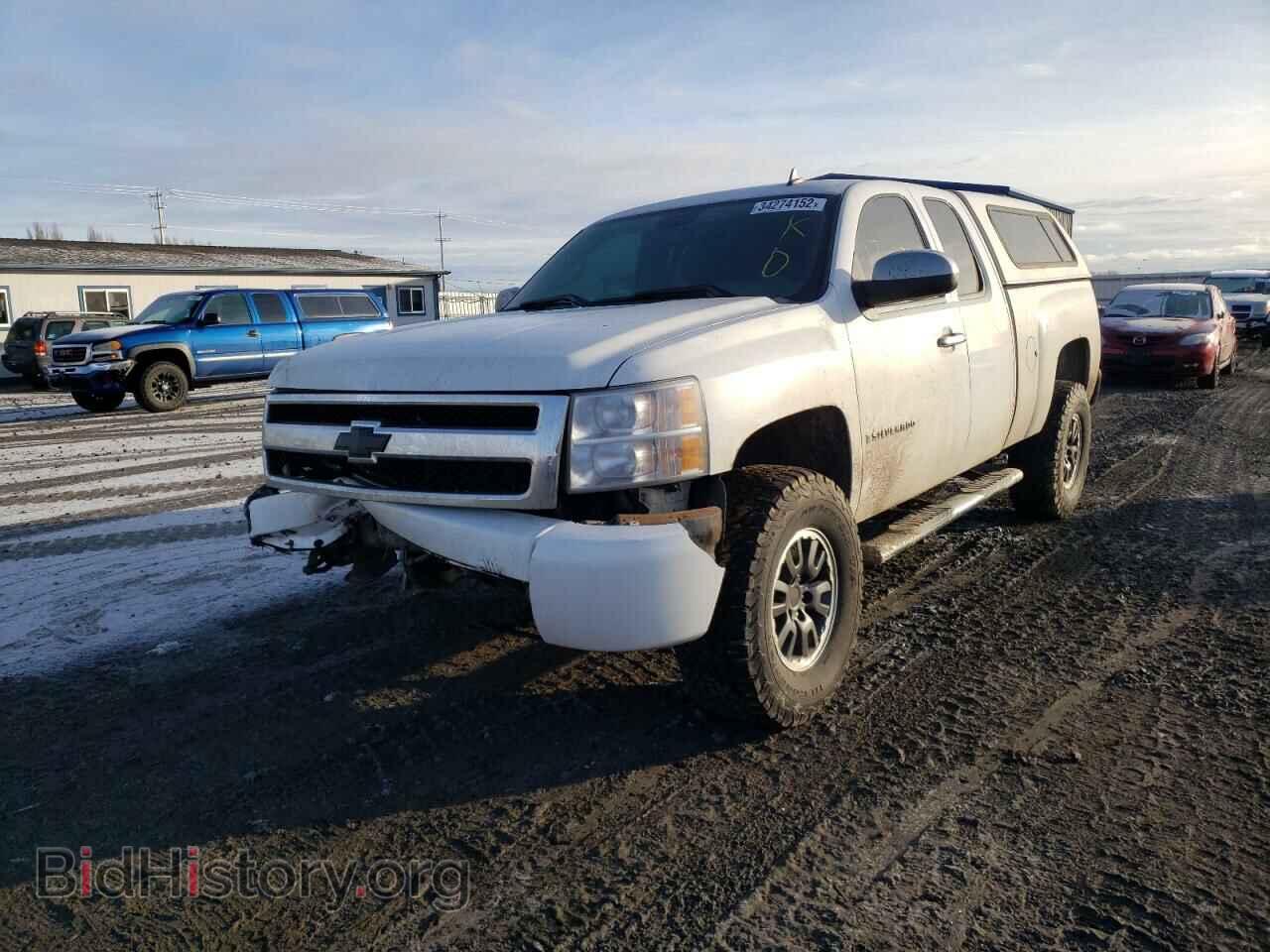 2008 CHEVROLET SILVERADO - VIN: 2GCEK19C581268996 - Фото 2