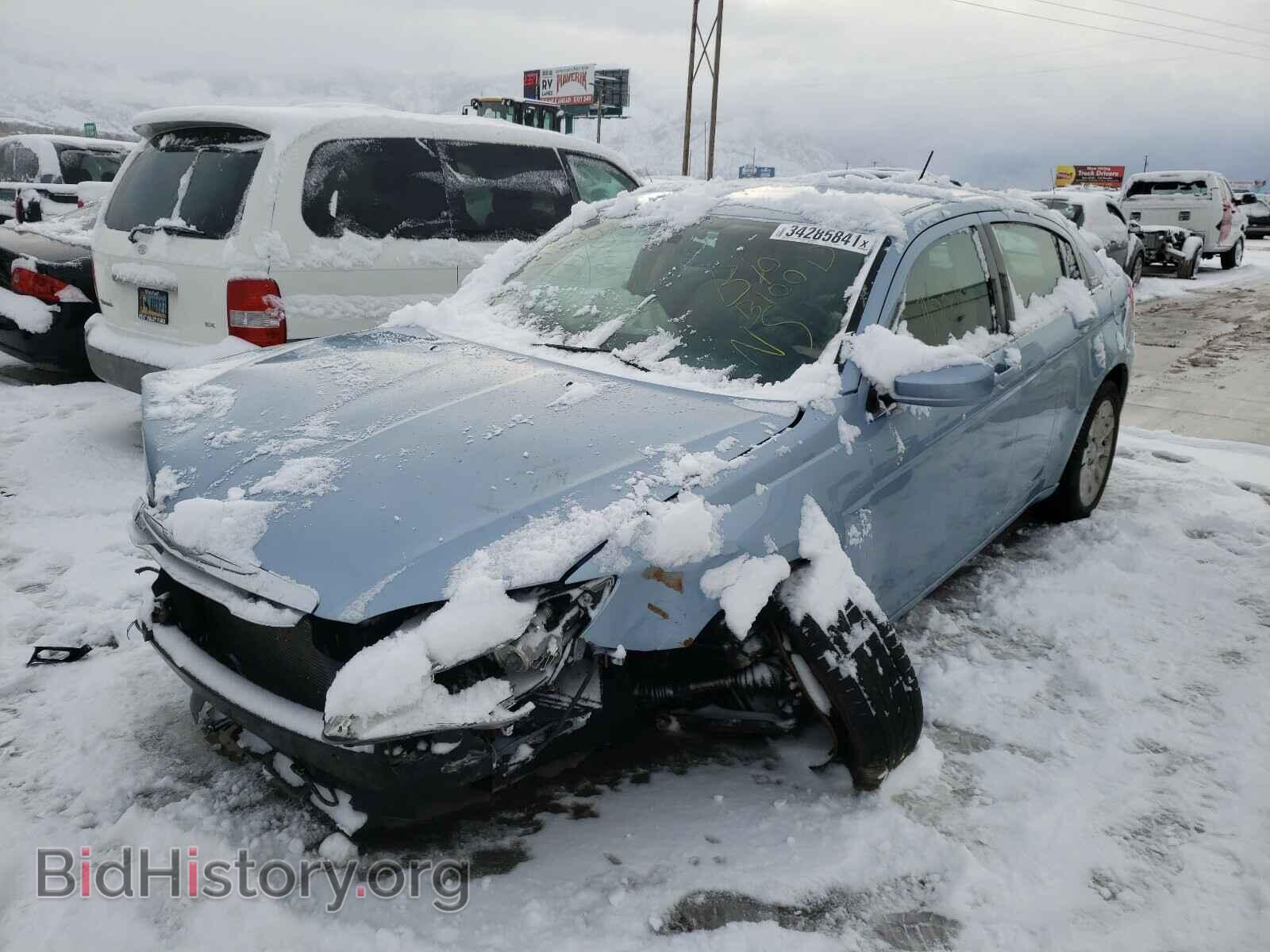 2012 CHRYSLER 200 - VIN: 1C3CCBAB6CN143109 - Фото 2