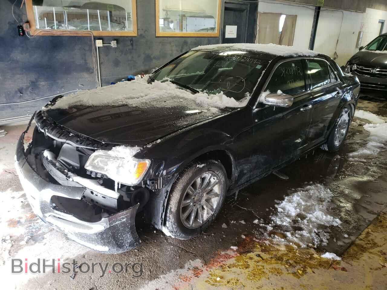2011 CHRYSLER 300 - VIN: 2C3CA5CG2BH519019 - Фото 2