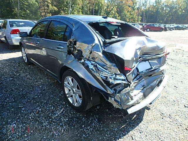 2013 CHRYSLER 200 - VIN: 1C3CCBBB1DN743729 - Фото 3