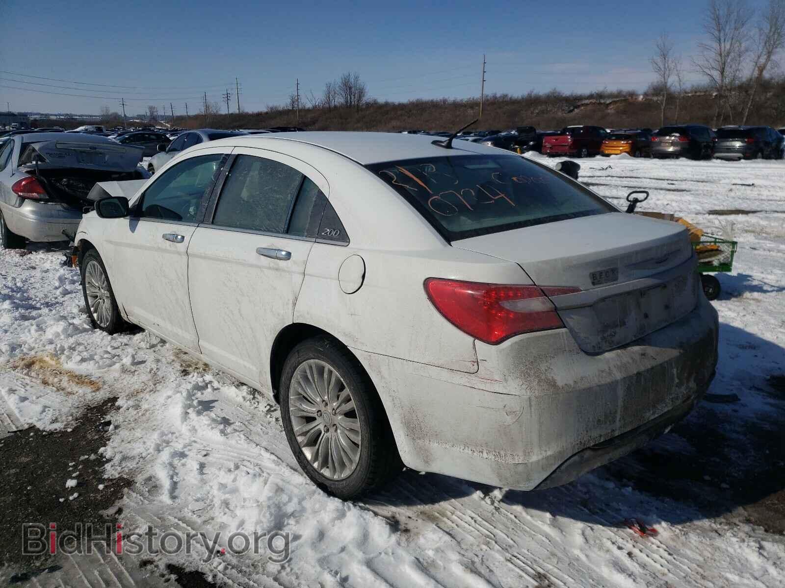 2011 CHRYSLER 200 - VIN: 1C3BC2FB7BN600724 - Фото 3