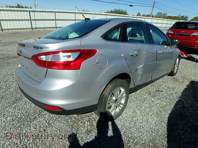 2012 FORD FOCUS - VIN: 1FAHP3H26CL363532 - Photo 4