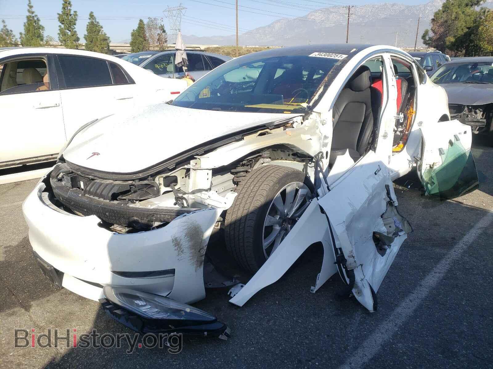 2018 TESLA MODEL 3 - VIN: 5YJ3E1EB2JF111635 - Фото 2