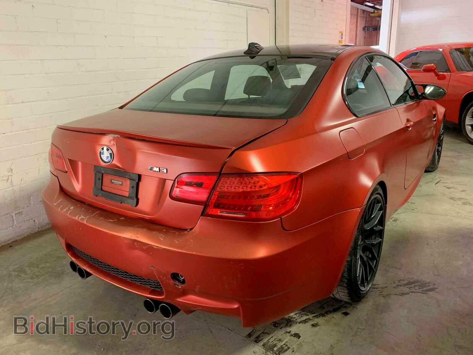 2013 BMW M3 - VIN: WBSKG9C55DJ595002 - Фото 4