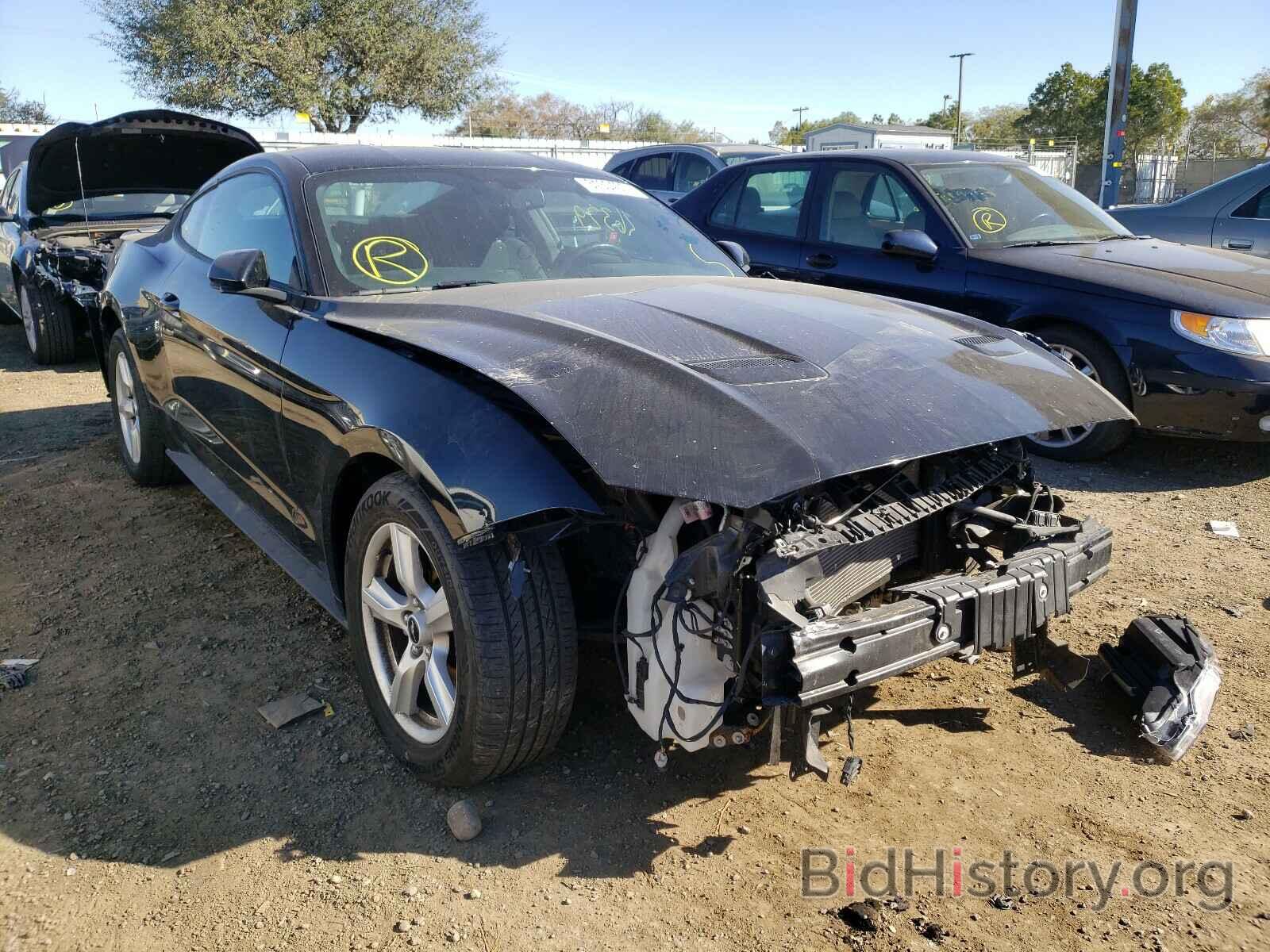 Photo 1FA6P8TH5J5184965 - FORD MUSTANG 2018